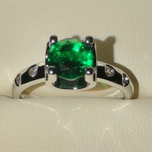 925 Sterling Silver Emerald Ring.